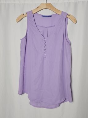 Apt. 9 Lavender Sleeveless V-Neck Shell with Button Placket